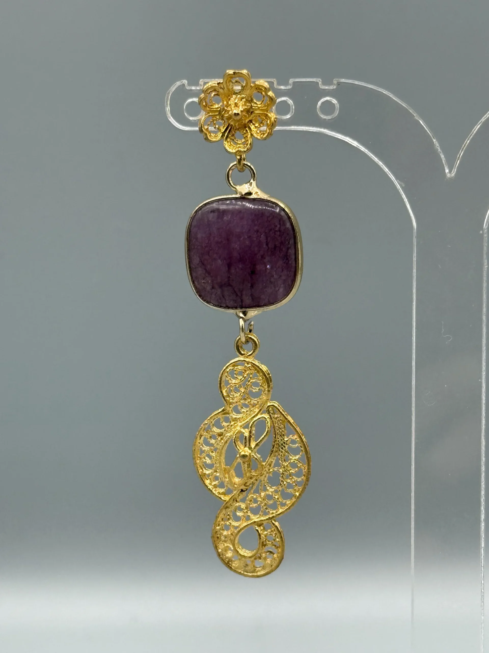 Pendientes dorados de filigrana OCHO 2 Pendientes dorados de filigrana OCHO