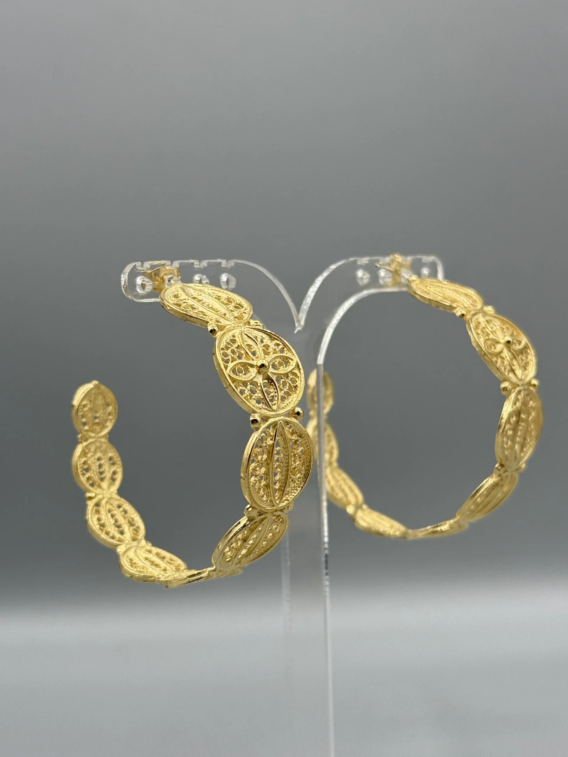 Pendientes dorados de filigrana ARO 1 Pendientes dorados de filigrana ARO